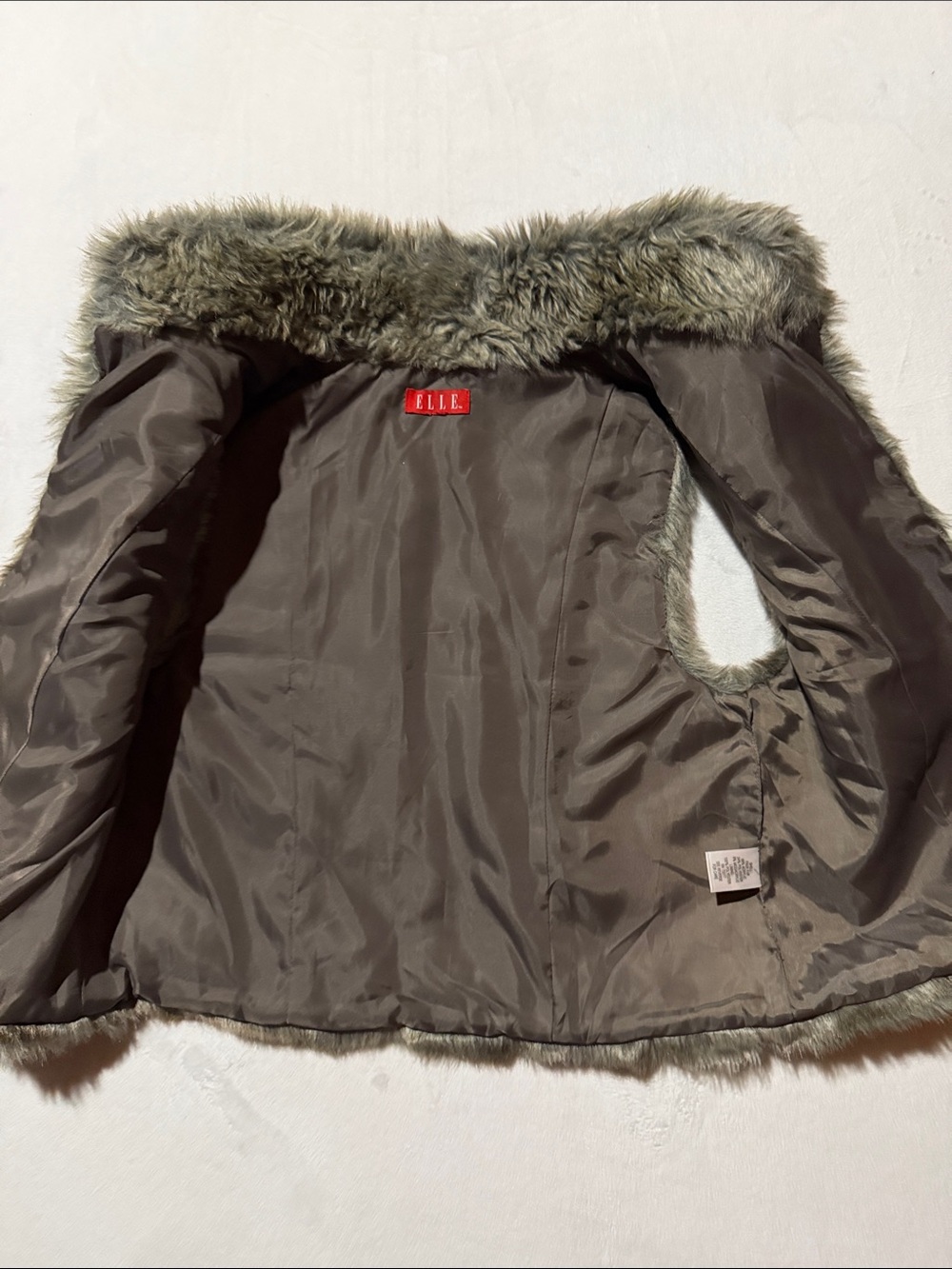 Elle faux fur vest - Picture 2 of 6